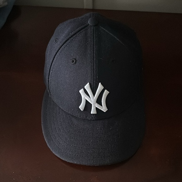 Hat Bundle - 12 Hats - Priced for All - Picture 3 of 15